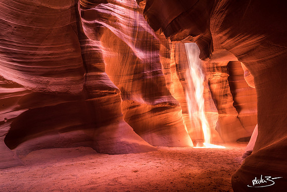 Navajo Sun Vapors | Antelop Canyon